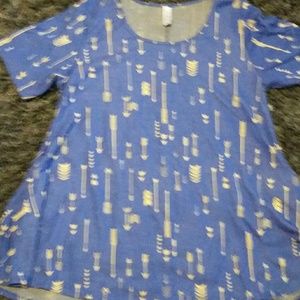 NWOT LuLaRoe shirt
